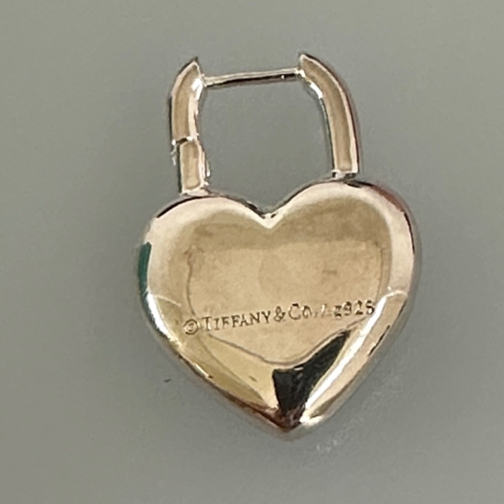 Tiffany & Co. Silver Heart Earrings 100% Authentic - Picture 4 of 10